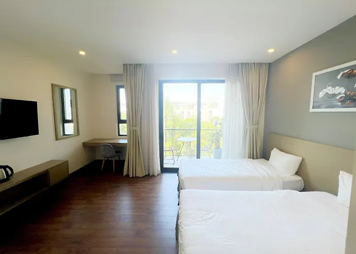 Royal Lotus 5 Phong Ngu * Ha Long